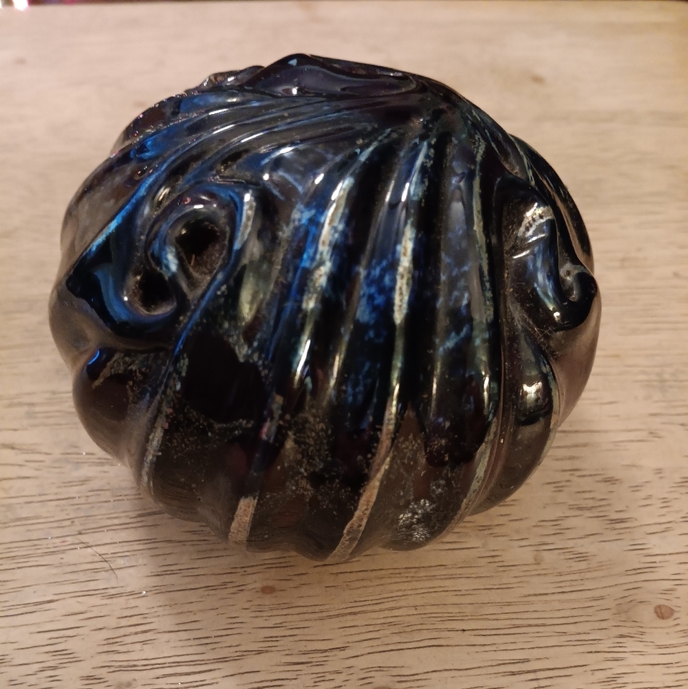 Elegant Deep Wine-Black Glass Art Piece/Paper Weight - Picture 3 of 4